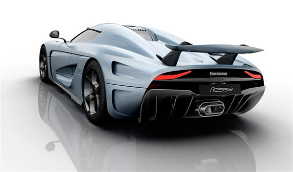 Akrapovič e Koenigsegg Unite per una Prima Mondiale