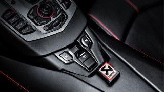 Akrapovič va in Wireless con il nuovo avanguardistico Sound Kit