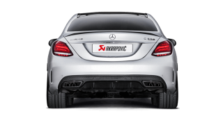 Akrapovič crea il nuovo impianto per Mercedes AMG C63