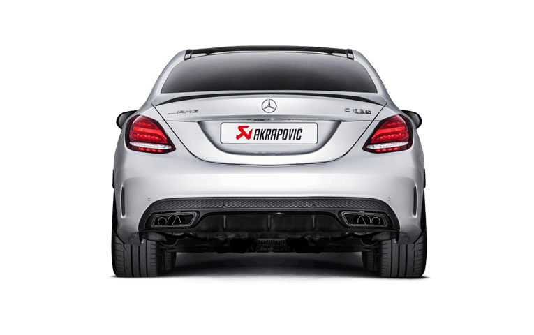 Akrapovič crea il nuovo impianto per Mercedes AMG C63