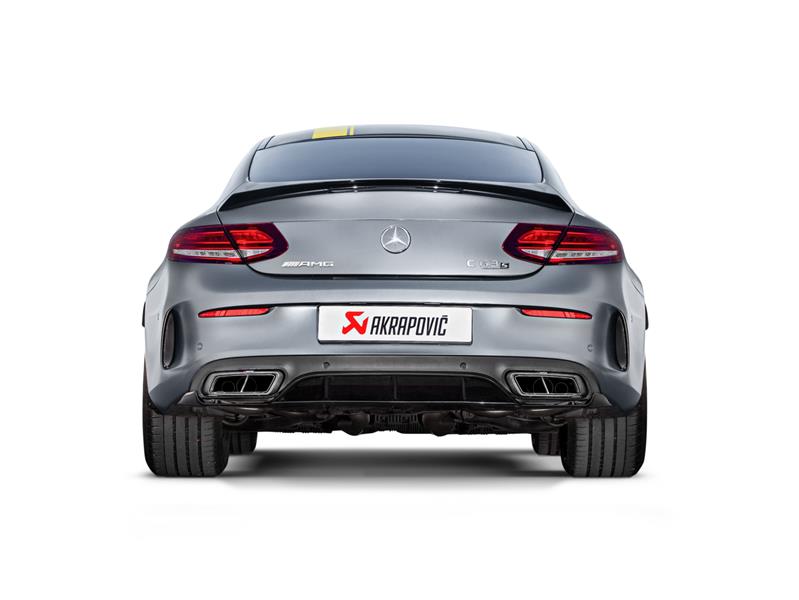 Akrapovič e nuovi impianti: si aggiunge la coupé alla stupefacente serie C 63 della Mercedes-AMG