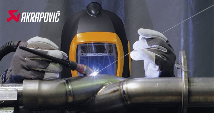 Motorquality e Automoto.it insieme in Akrapovic: ecco com’è fatto lo scarico “Made in Slovenia”.