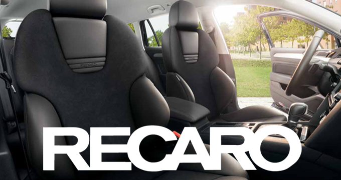 Sedili RECARO: design sportivo con sigillo di qualità AGR per la loro eccellente ergonomia.