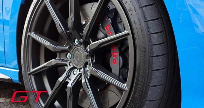 Brembo Upgrade GT: prestigio e performance con i sistemi frenanti ad alte prestazioni.